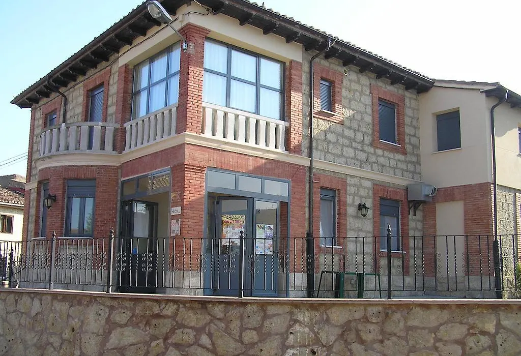 Hotel Rural La Consulta De Isar-1